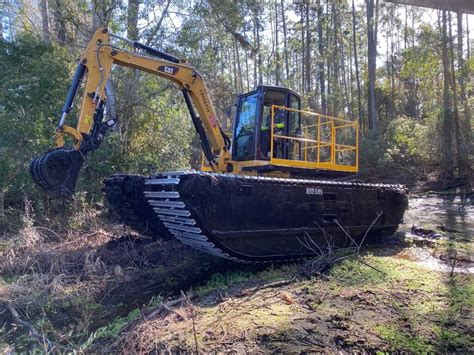 amphibious excavators|amphibious excavator rental near me.